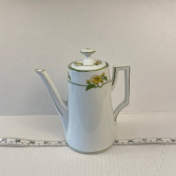 Vintage teapot Victoria Austria yellow flower floral ceramic pottery vine leaf - Picture 9 of 10
